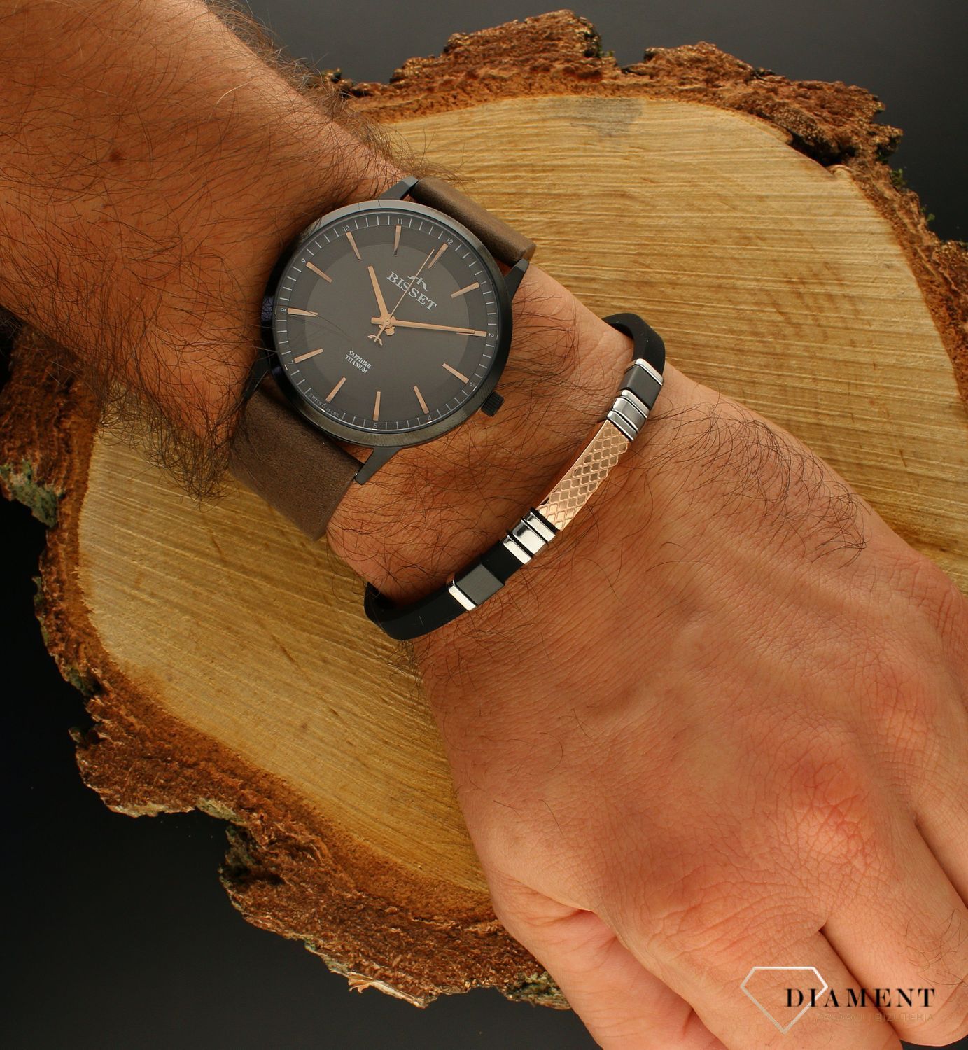 Bransoletka męska Nomination City kauczuk z grawerowaną złotą blaszką 028807 011v.jpg